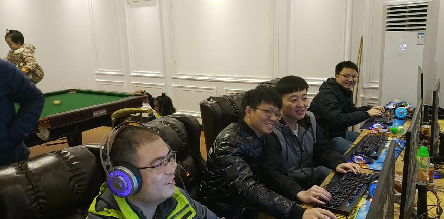 不负春光不负情，娱乐烧烤正当时
