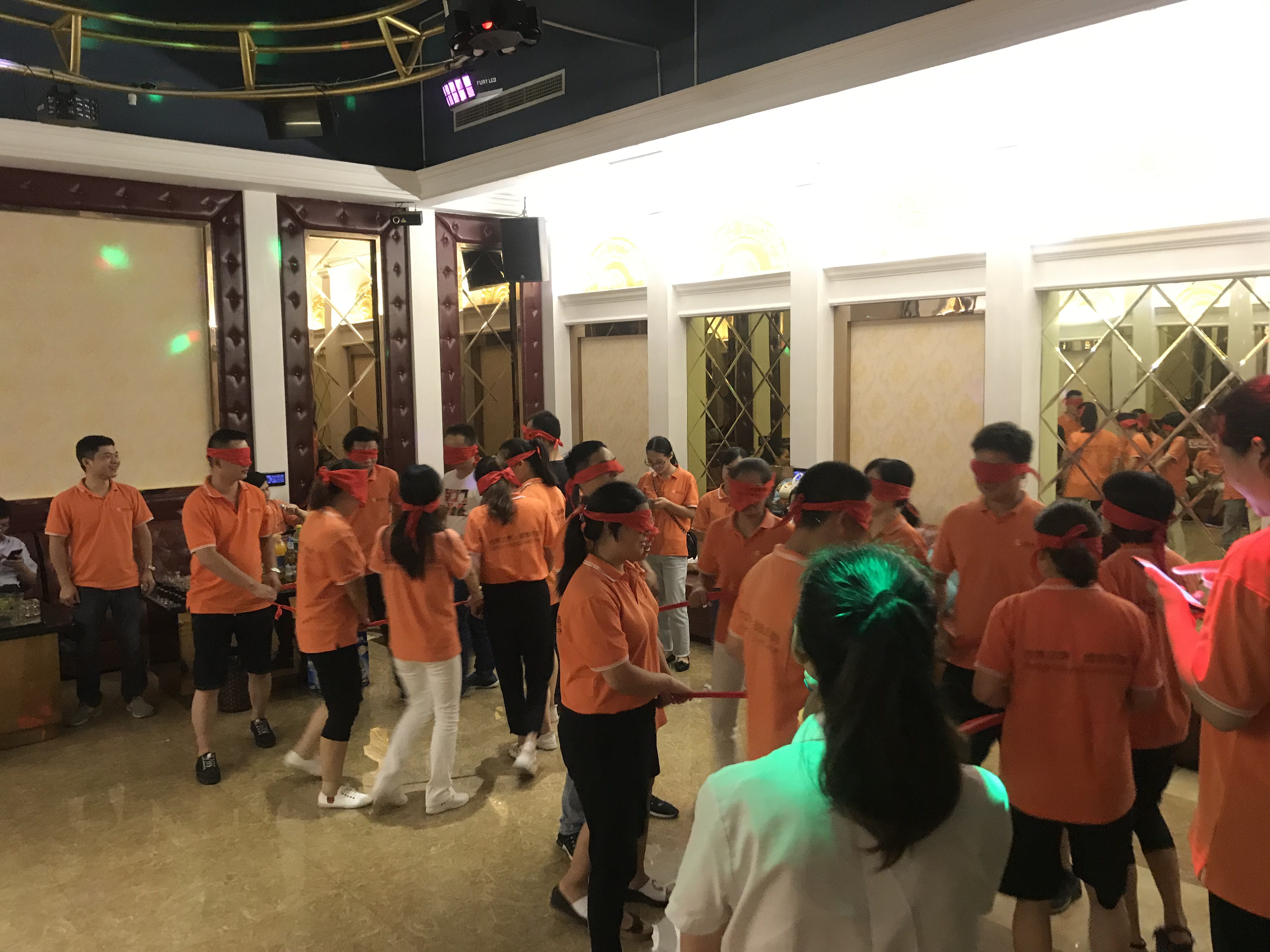 凝心聚力，激扬青春